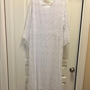 Chic White Lace Long Sleeve Dress